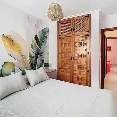 Urb La Felicidad, 200 M De La Playa Appartement